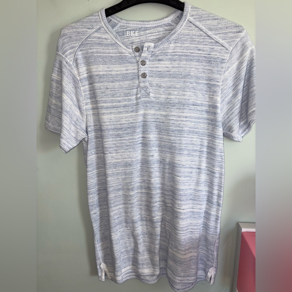 BKE Light Blue Patterned Henley Tee Men’s M